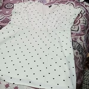 Torrid black white heart print cap sleeve dress 4 4x
